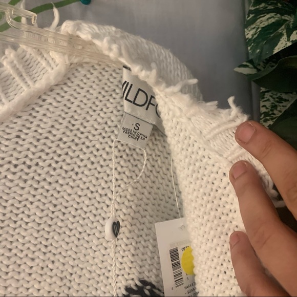 NWT WILDFOX white black heart distressed sweater - Picture 5 of 7